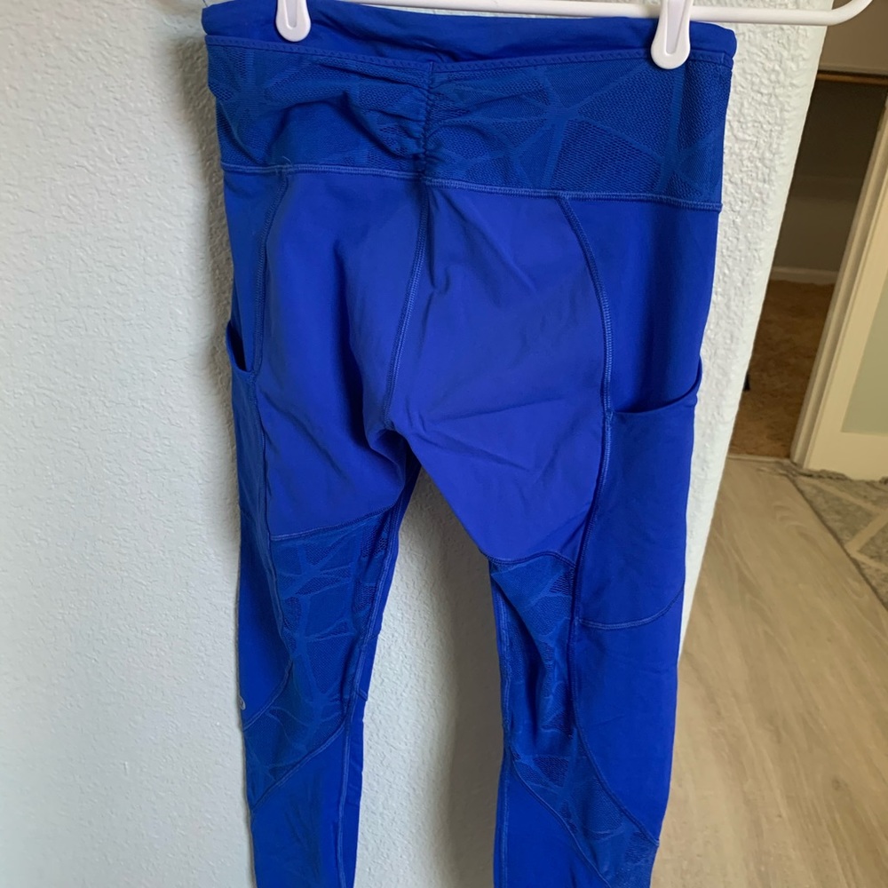Blue lulu leggings size 6